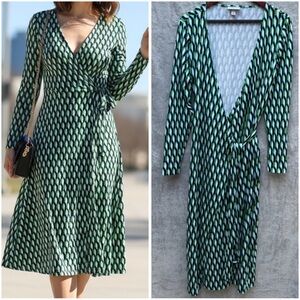 Diane Von Furstenberg x Target XL Green Wrap Dress Knit Midi Long Sleeve
